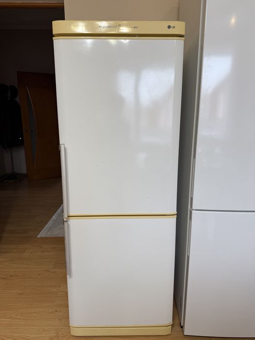 Продам холодильник LG
