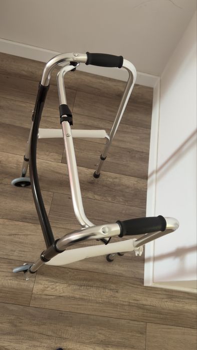 Ходунки новая использовалась 1 неделю