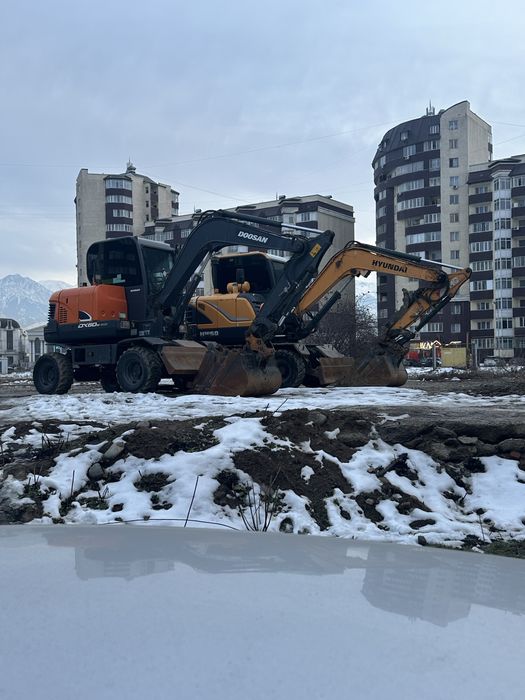 Экскаватор малютка 60 мини колесный