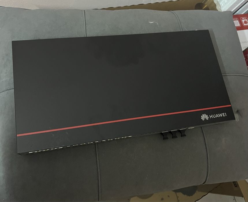 Коммутатор PoE Huawei CloudEngine S5735-L24P4S-A-V2