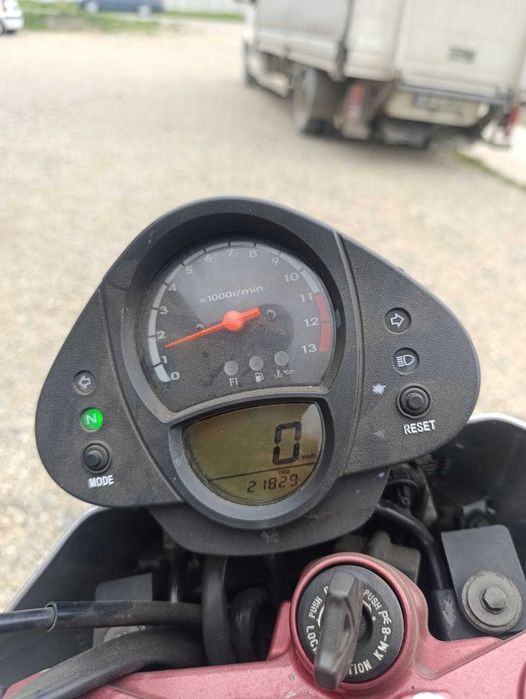 De vanzare Kawasaki ER6-N !