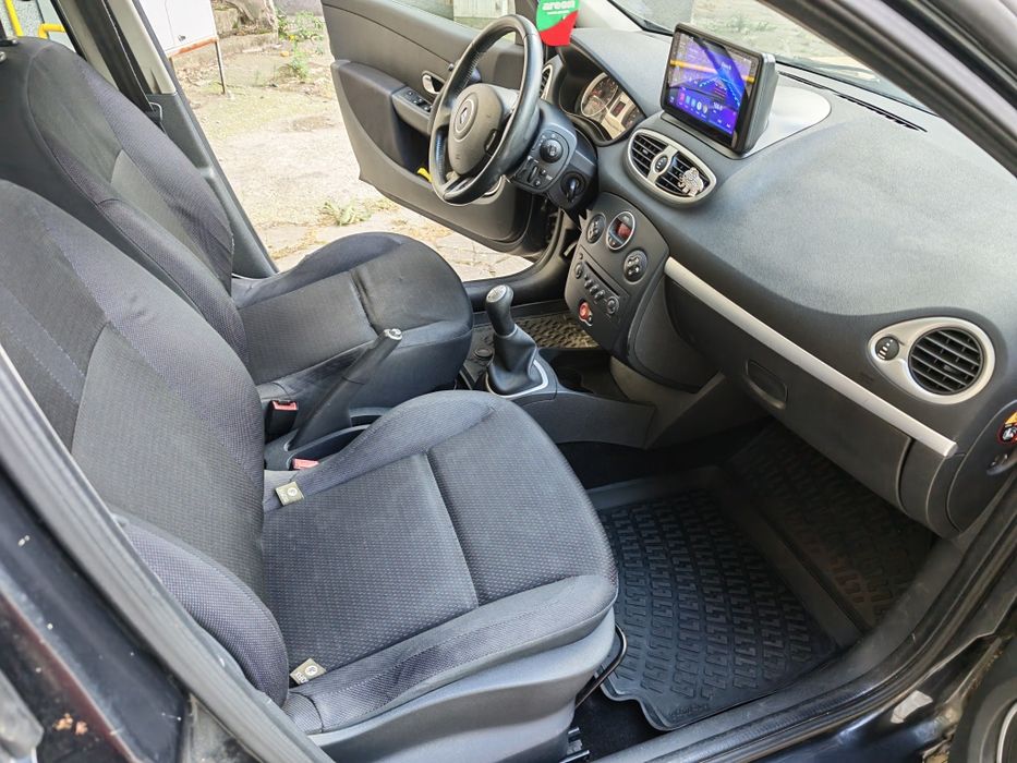 Renault Clio 3  1.4/98к.с. 2007г.