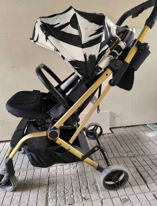 Лятна количка CHIPOLINO TWISTER 360° черна