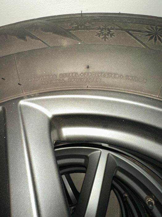 KIA Джанти с Гуми 16" 215/70/16