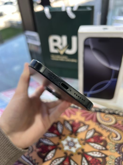 iphone 16 pro max black