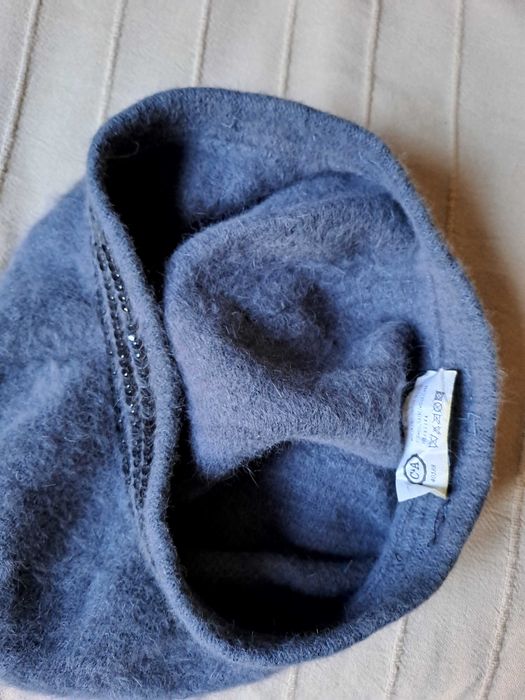 Продавам италианска, нова мохерна барета