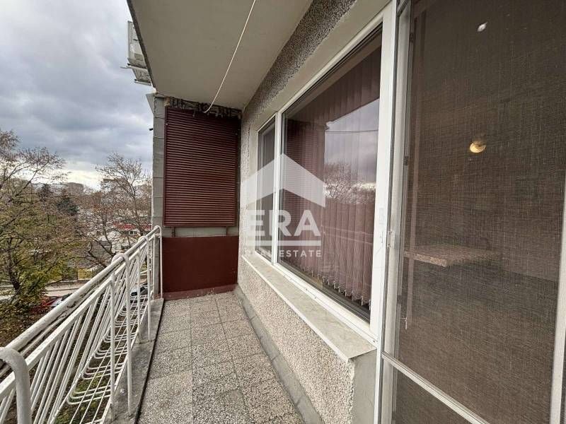 Продава се Тристаен апартамент в Варна, Цветен квартал - 80 кв.м за 2063 €/кв.м - Снимка #4