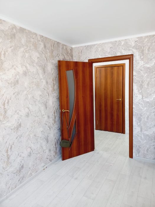 Продам 2 ком квартиру 2/5 в р-оне 3 гор больницы