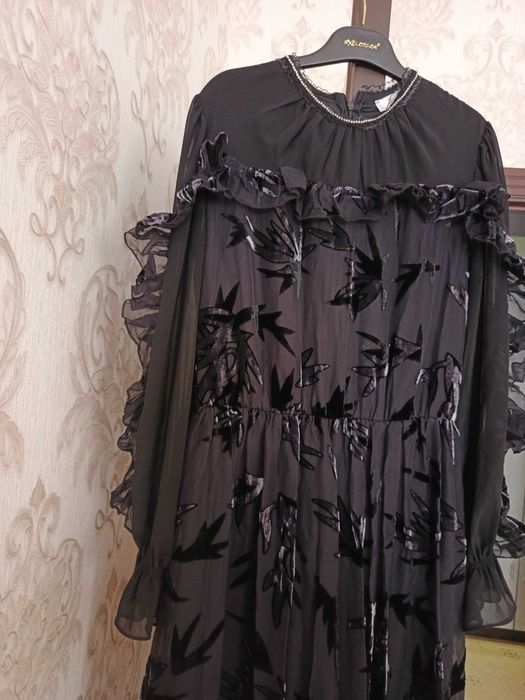 Продается Платье
