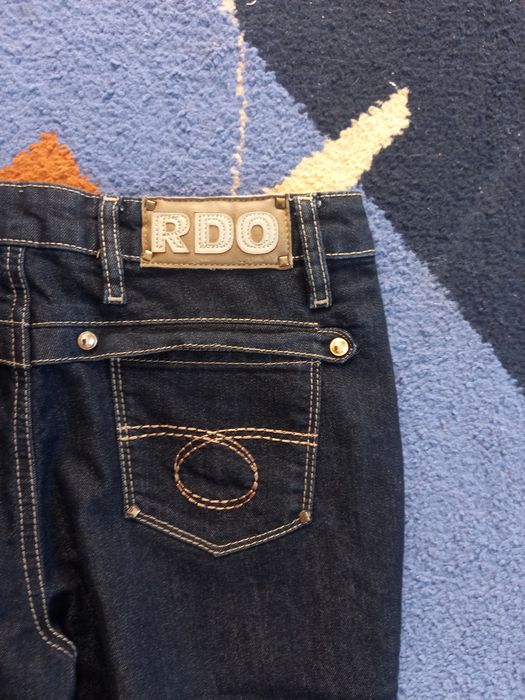 Продам  молодежные джинсы