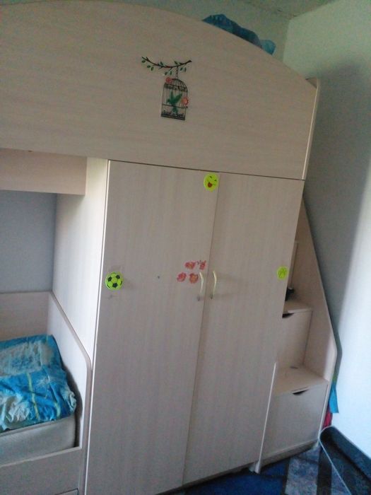 Продам двухъярусную кровать