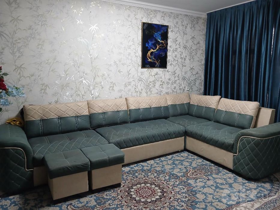 Ugolok stuli bilan