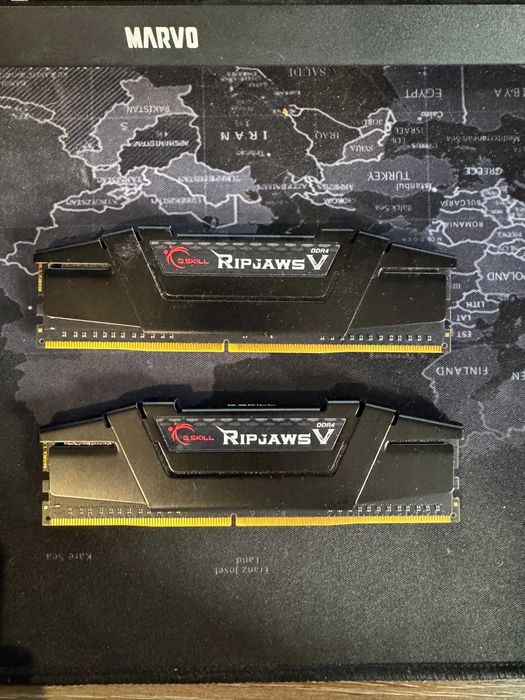 Kit memorii G Skill ripjaws V DDR4 2 x 8 gb 16 gb 3200 mhz Intel XMP 2.0 Ready
