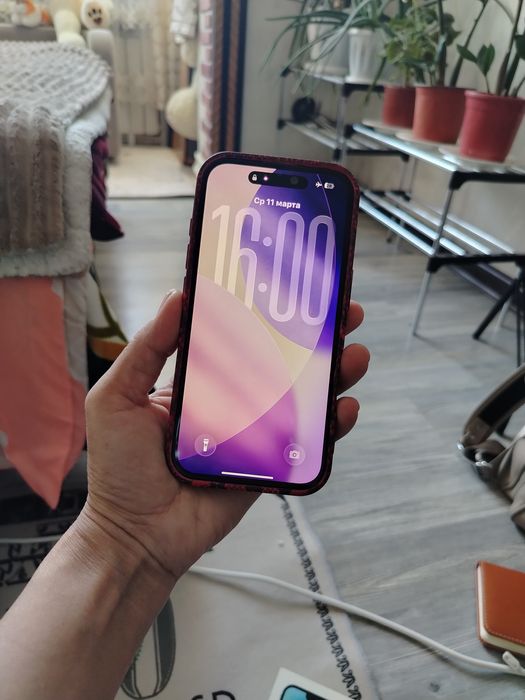 Продаётся телефон