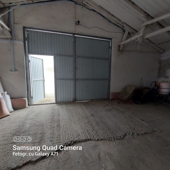 VAND sau inchiriez hala 300m2  și teren 1300 m2