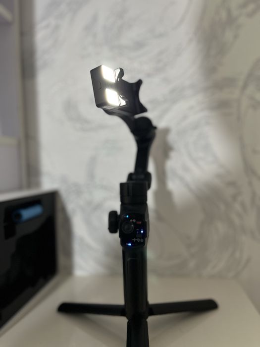 L9 3-Axis Smartphone Gimbal Stabilizer/ Стабилизатор