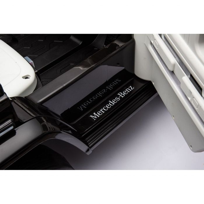 Акумулаторен джип Mercedes EQG Electric G-Class 12V с отварящи се врат