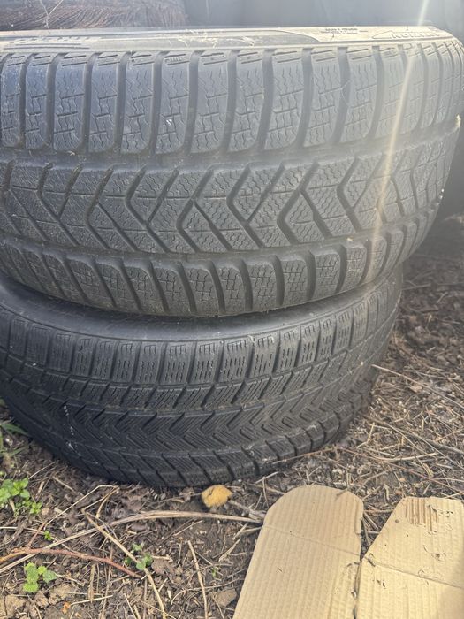 Гуми 255/35/19.