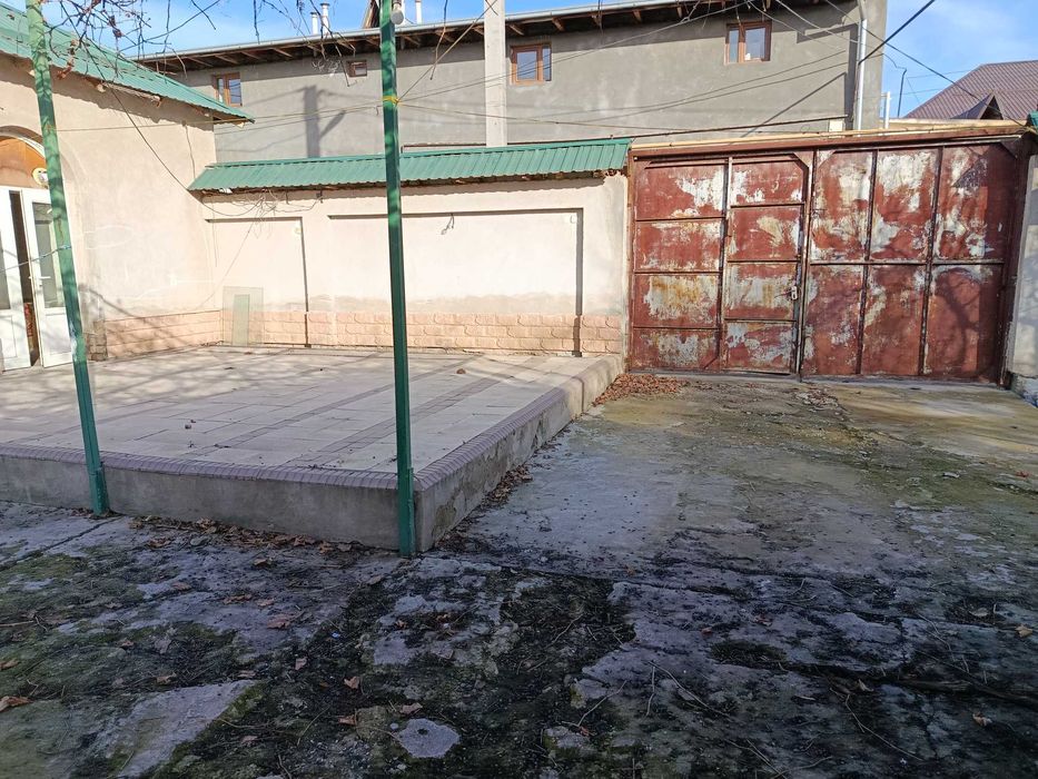 Uy , Er (Участка) 6 sotih Qibray Ziyokorlar  ko'ch.