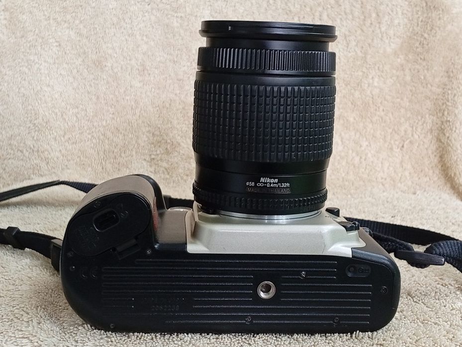 Aparat foto Nikon F 60