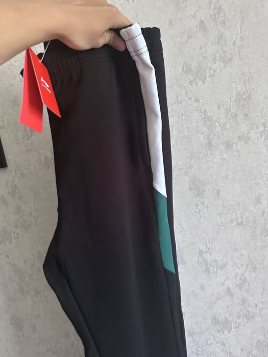 Спортивные трико Li-ning