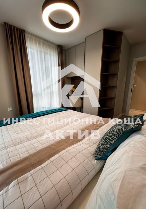 Продава се Тристаен апартамент в Пловдив, Гагарин - 90 кв.м за 2056 €/кв.м - Снимка #4