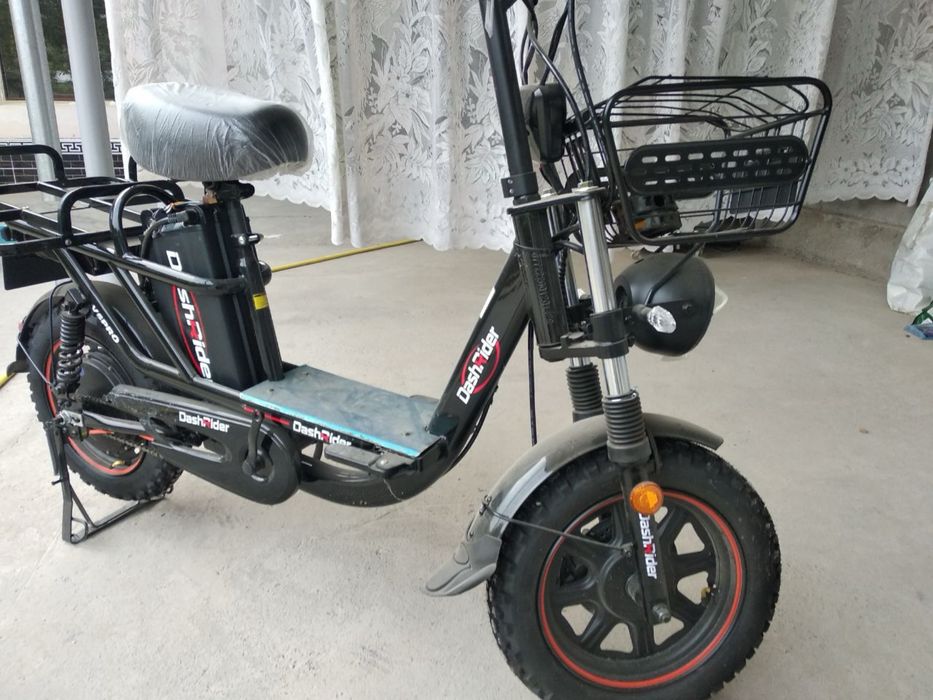 Veloskuter Dashnaydir sotiladi