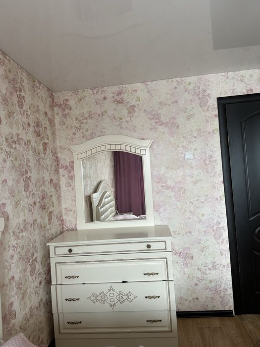 Спальный гарнитур б/у