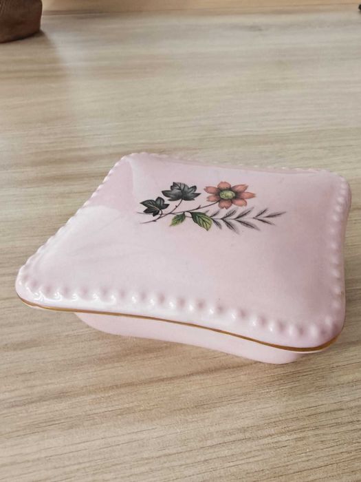 zaharnițe porțelan