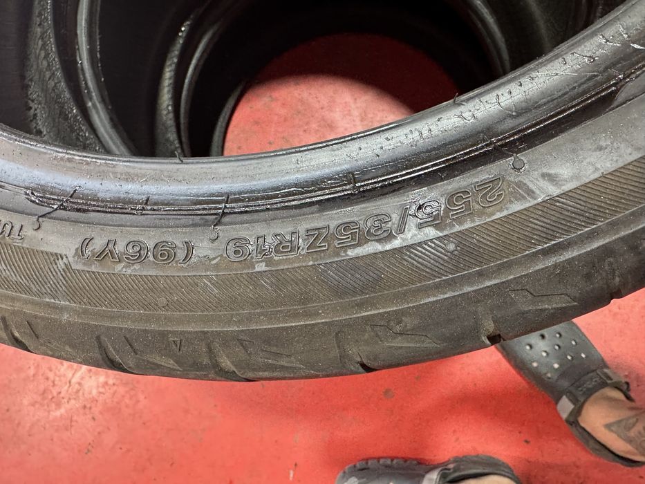 255 35 19 bridgestone vara 2023 6mm