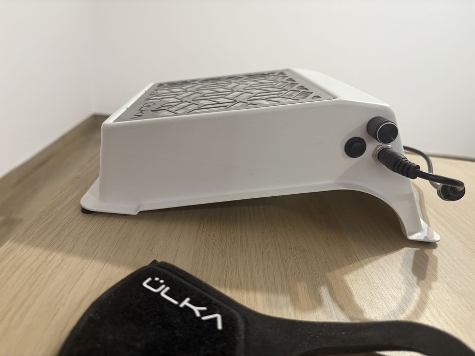 ÜLKA TINY Aspirator de praf manichiura