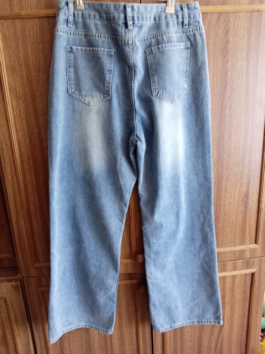 Продам новые джинсы размер 50-52