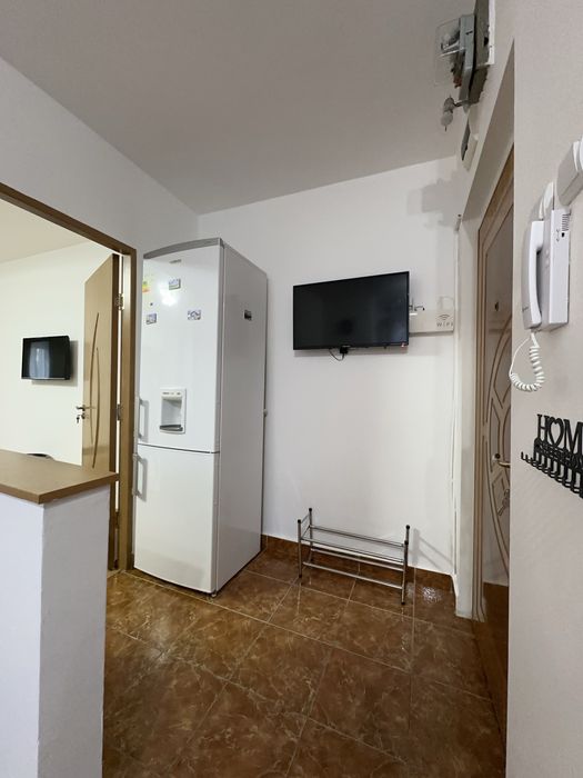 Inchiriez apartament in regim hotelier