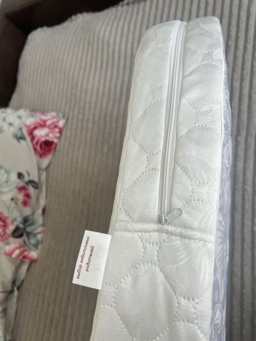 Продам матрас в круклую кровать 10.000