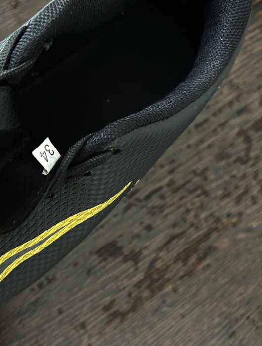 Футбольные бутсы