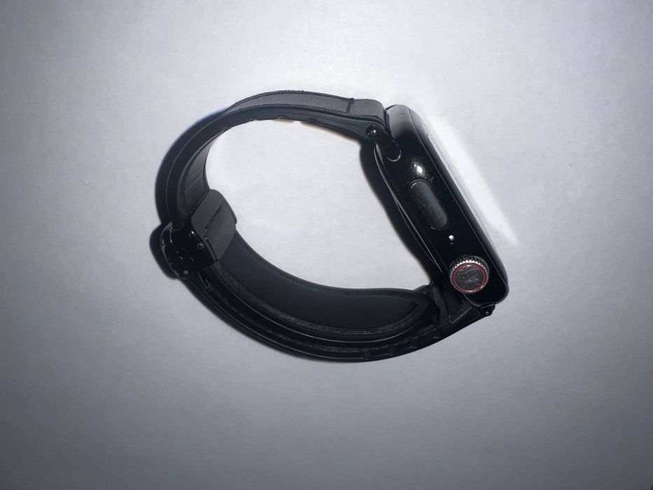 SW 17 Smart Wach 7  
Holati ideal 
Aybi-ekrani qirilgan
Soat+k