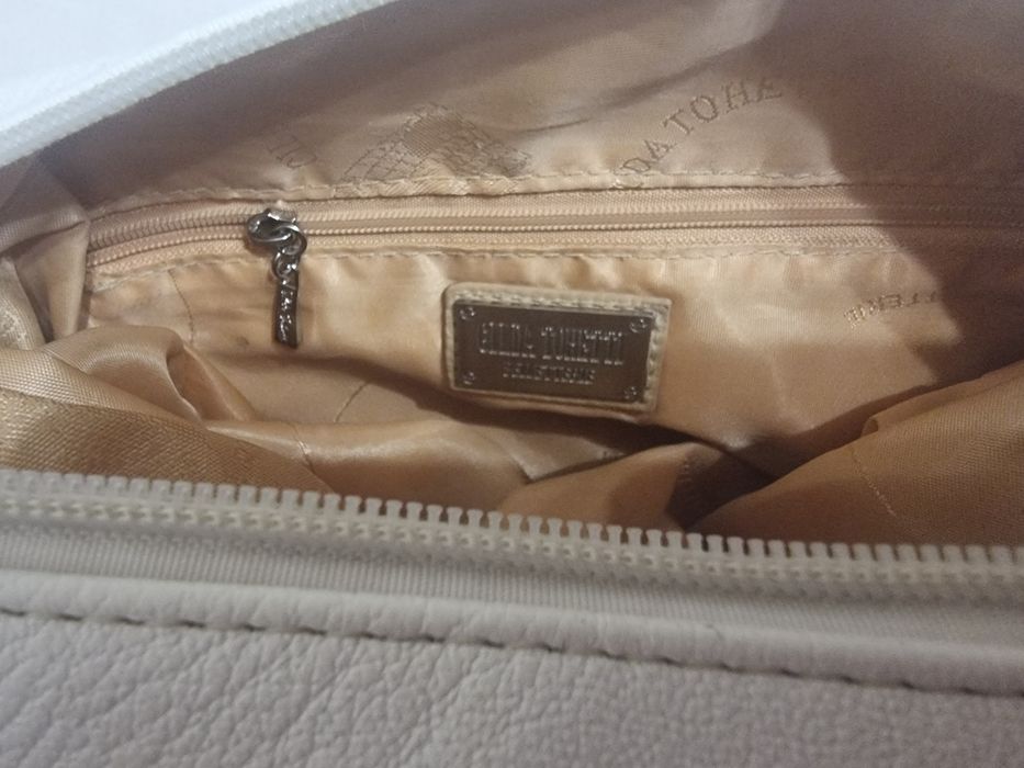 Красивая,белая сумка