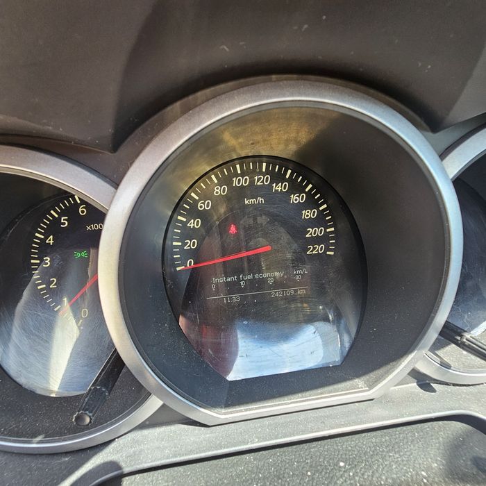 Suzuki grand vitara  2,4 бензин,газ