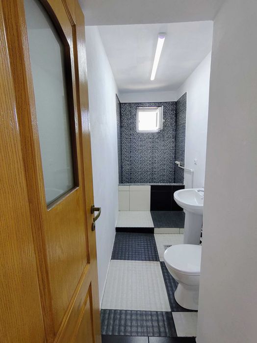 Vând apartament