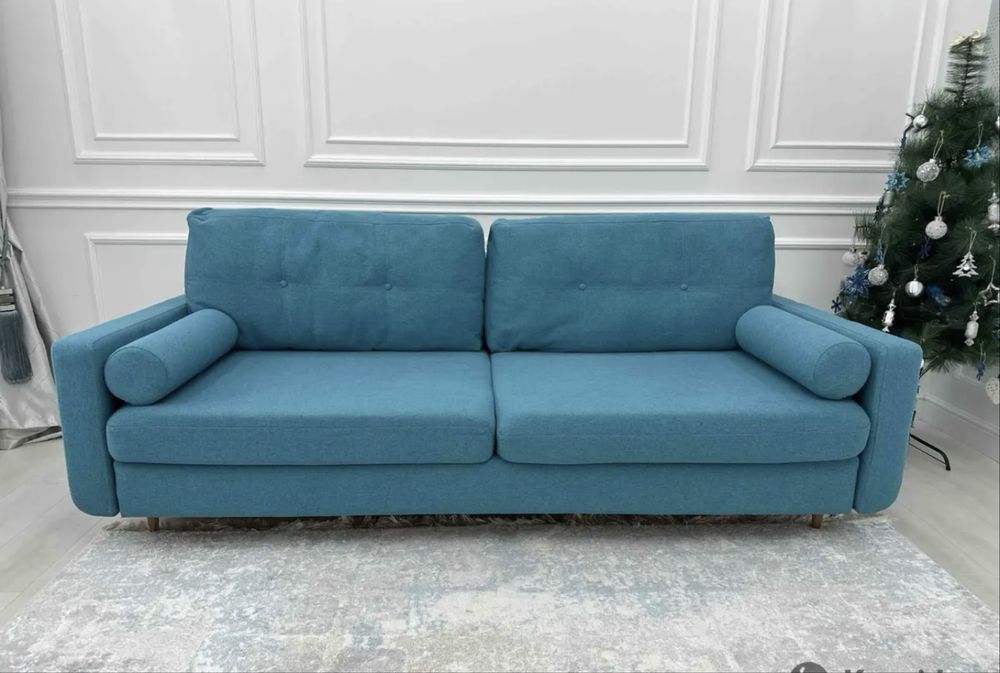 Диван бирюзовый красивый