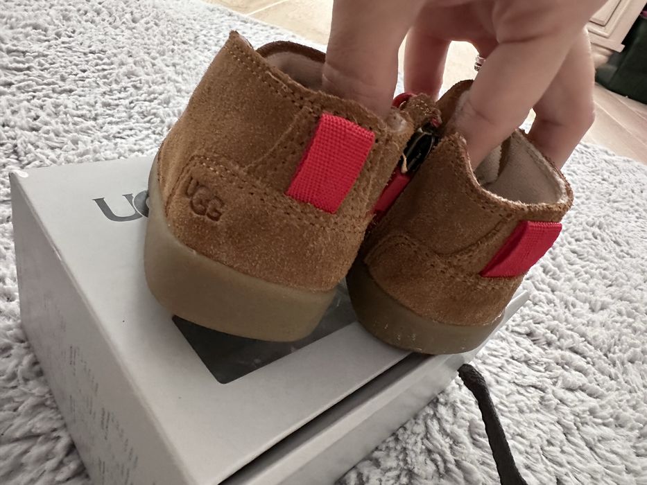 Ghetute UGG 18,5