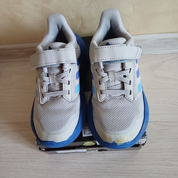 Adidasi Adidas marimea 30