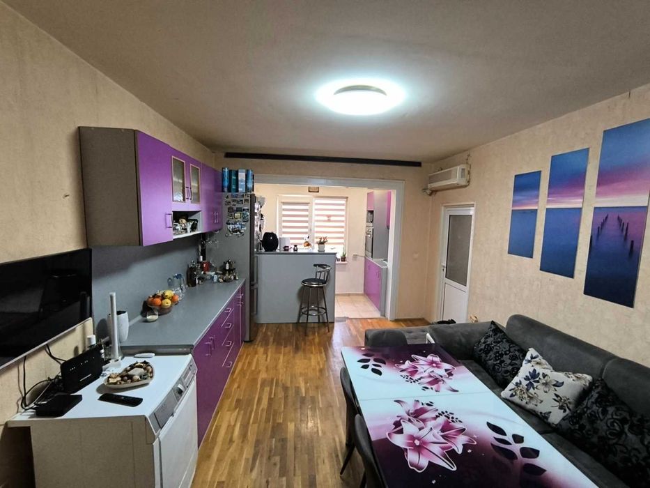 Просторен 4стаен апартамент