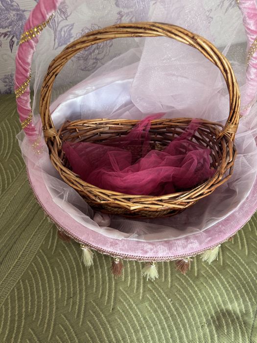 Продам коржыны в идеальном состоянии