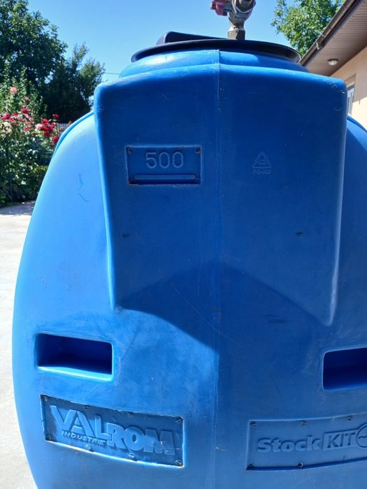 Butoi 500l din plastic almentar