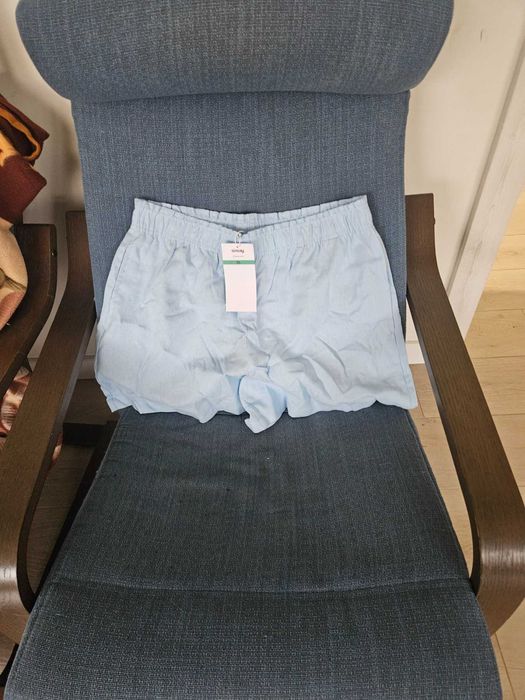 Чисто нови потник и къси панталонки XL размер