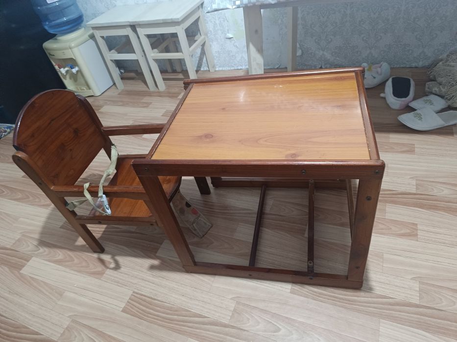 Стол для кормления