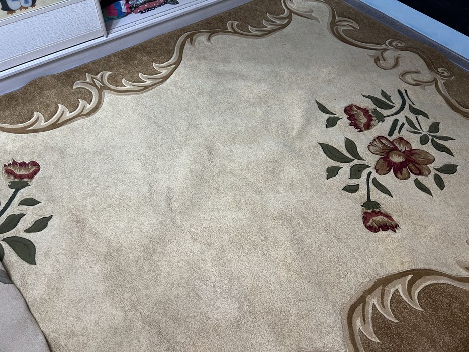 Продам ковер в идеальном состоянии