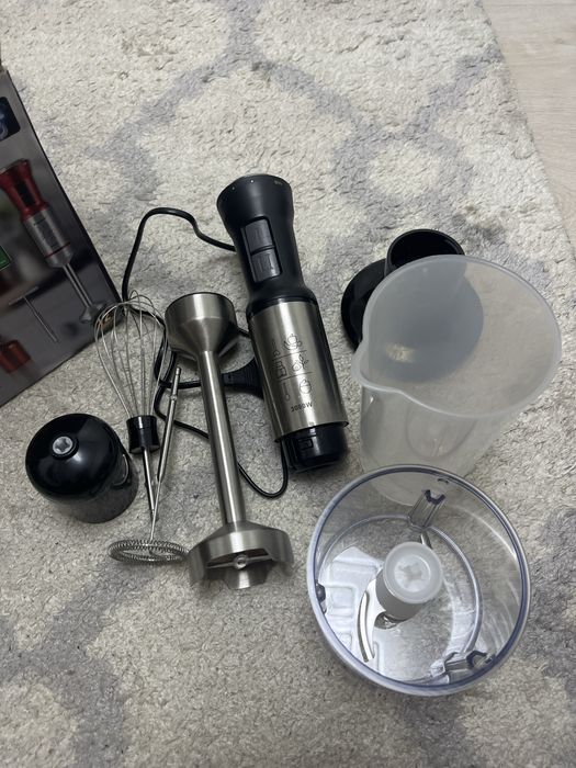 Продам новый ручной блендер