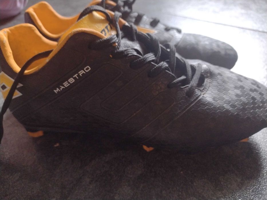 Бутонки Lotto, 37 номер